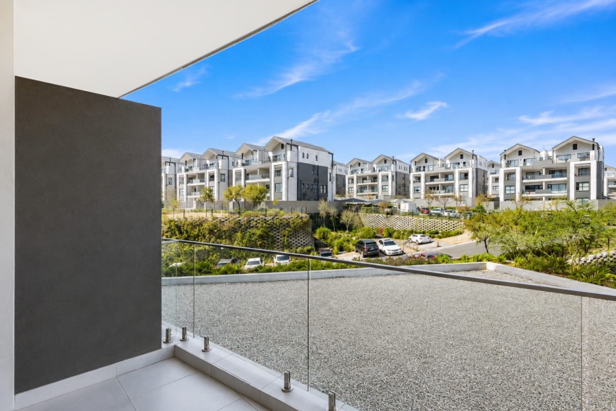 1 Bedroom Property for Sale in Waterfall Gauteng
