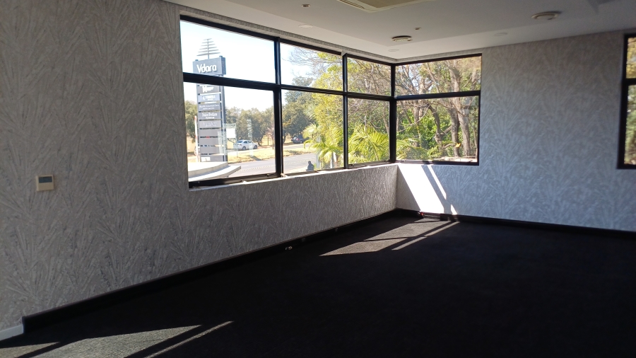 To Let Commercial Property for Rent in Sandhurst Gauteng