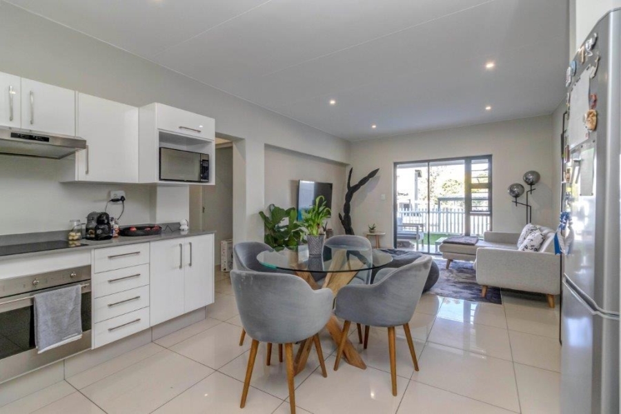 To Let 2 Bedroom Property for Rent in Bryanston Gauteng