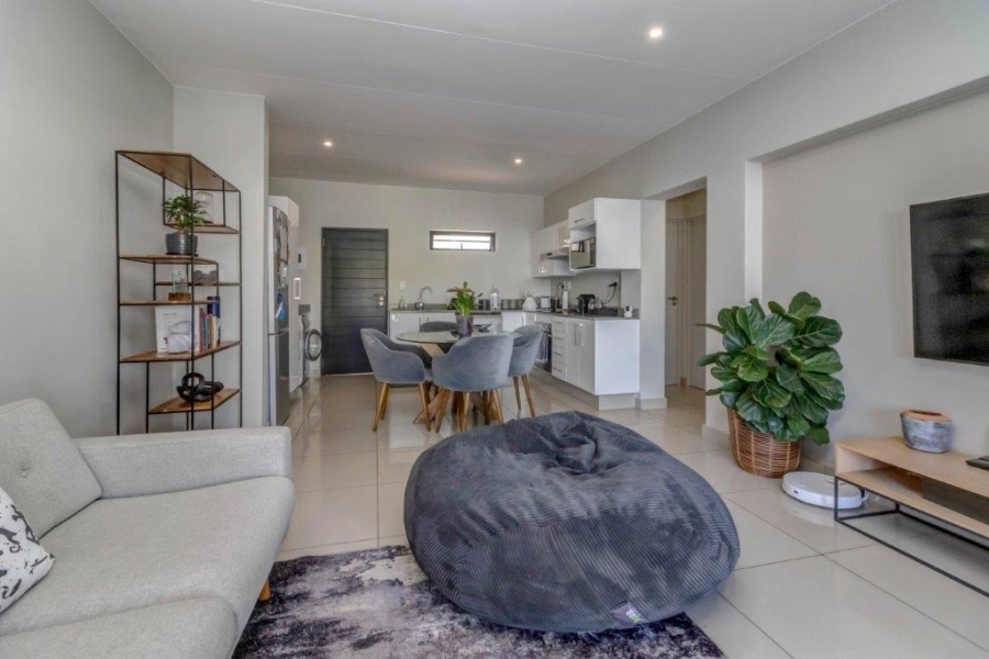 To Let 2 Bedroom Property for Rent in Bryanston Gauteng