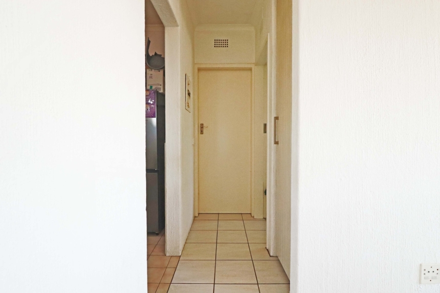 1 Bedroom Property for Sale in Edenburg Gauteng