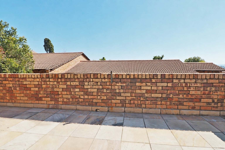 1 Bedroom Property for Sale in Edenburg Gauteng