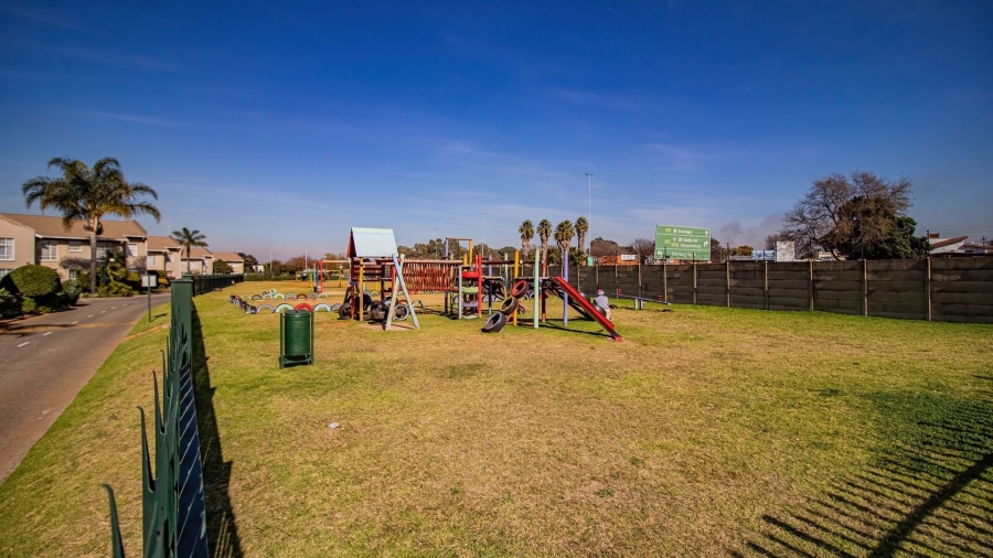2 Bedroom Property for Sale in Ravenswood Gauteng