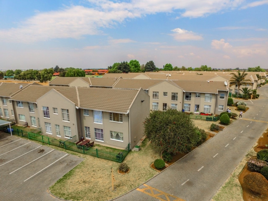 2 Bedroom Property for Sale in Ravenswood Gauteng