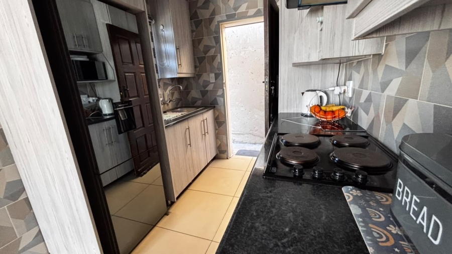 3 Bedroom Property for Sale in Windmill Park Gauteng