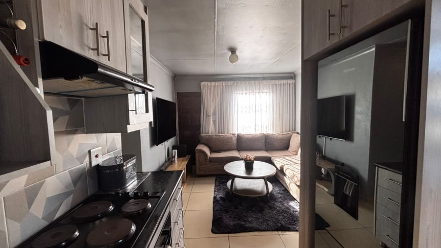 3 Bedroom Property for Sale in Windmill Park Gauteng