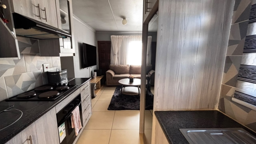 3 Bedroom Property for Sale in Windmill Park Gauteng