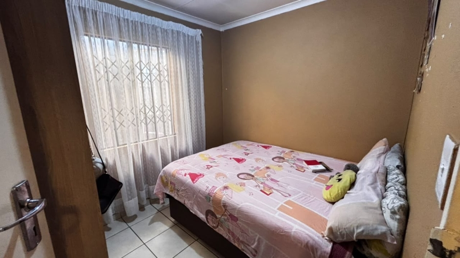 3 Bedroom Property for Sale in Windmill Park Gauteng