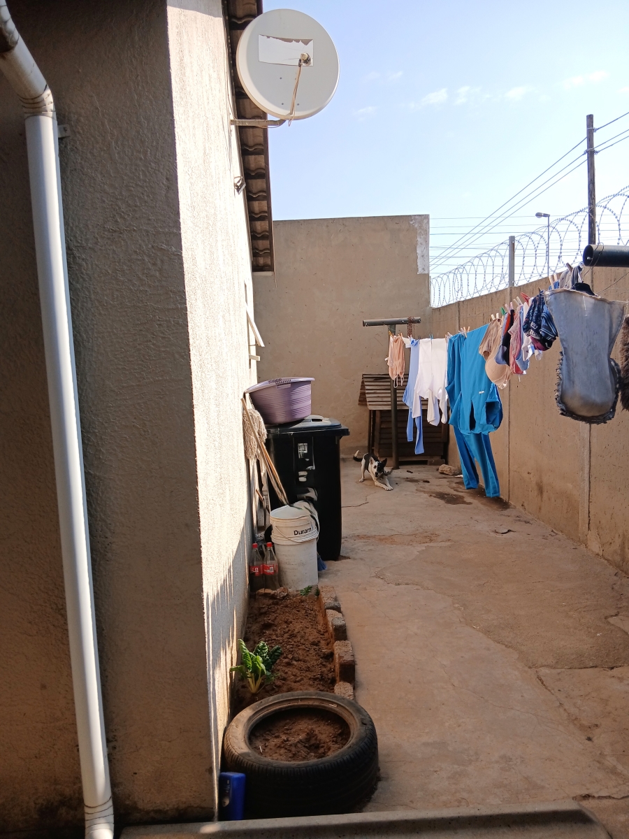 3 Bedroom Property for Sale in Windmill Park Gauteng