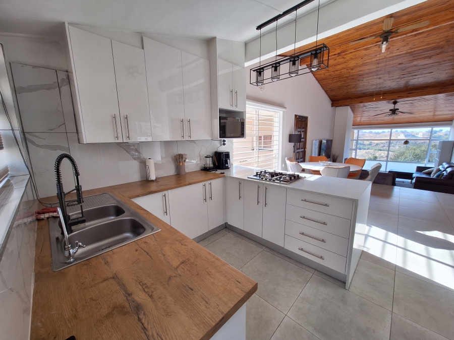 3 Bedroom Property for Sale in Kenmare Gauteng