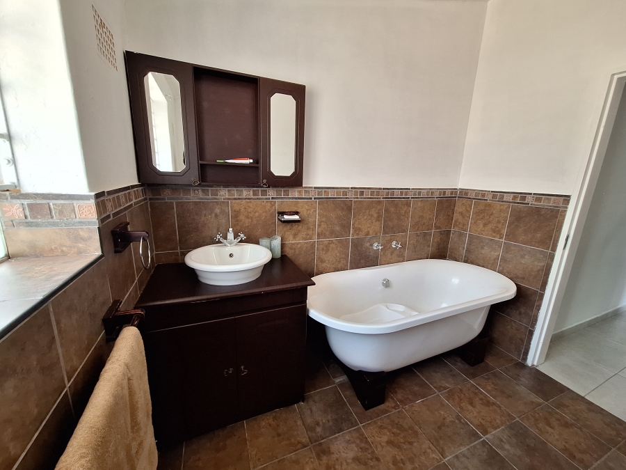 3 Bedroom Property for Sale in Kenmare Gauteng