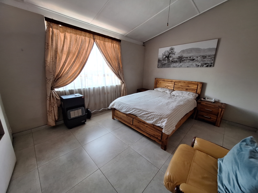 3 Bedroom Property for Sale in Kenmare Gauteng