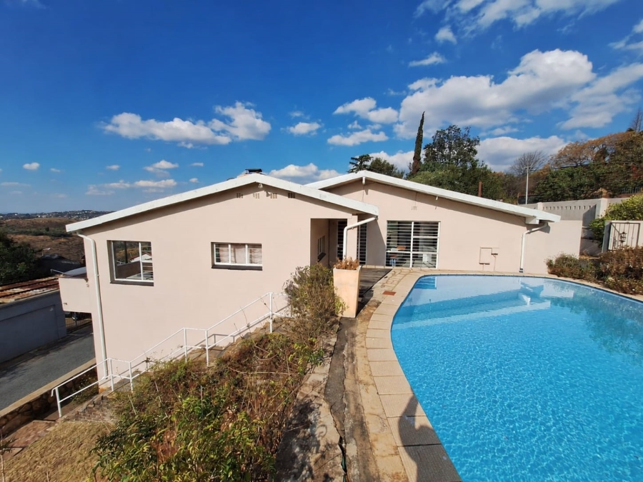 3 Bedroom Property for Sale in Kenmare Gauteng
