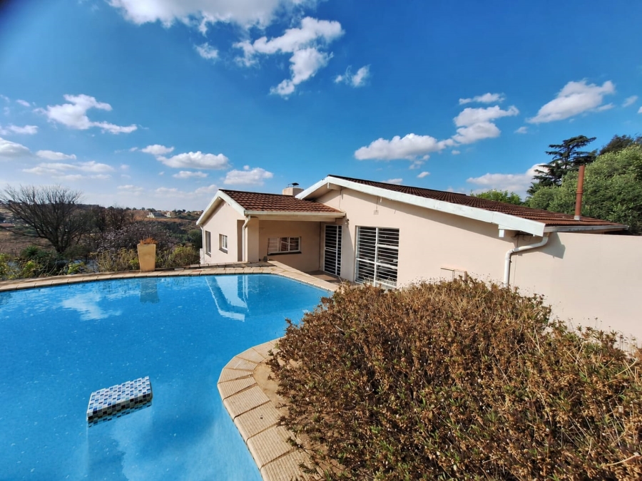 3 Bedroom Property for Sale in Kenmare Gauteng