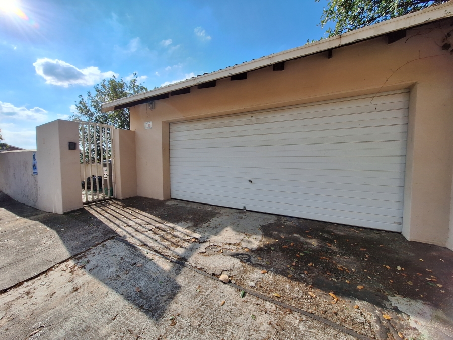 3 Bedroom Property for Sale in Kenmare Gauteng