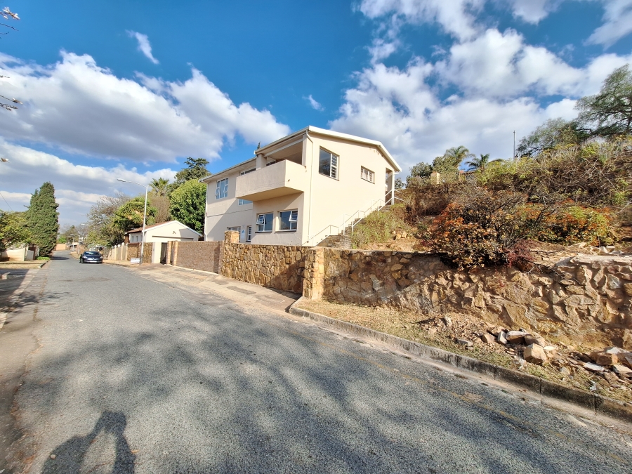 3 Bedroom Property for Sale in Kenmare Gauteng