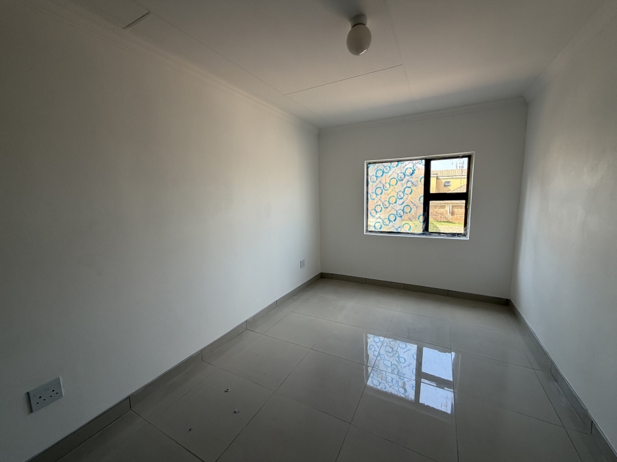 To Let 2 Bedroom Property for Rent in Erasmia Gauteng