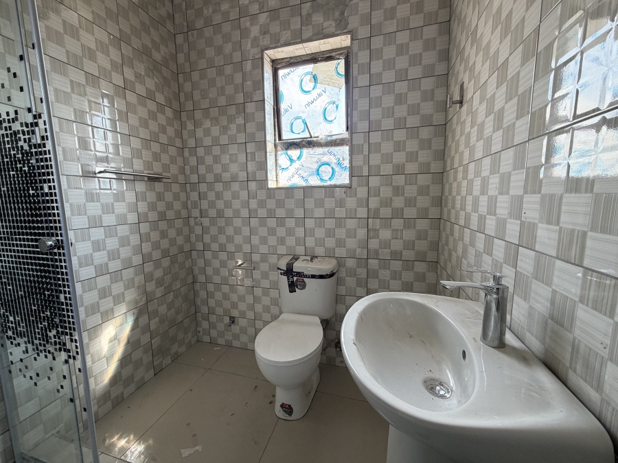 To Let 2 Bedroom Property for Rent in Erasmia Gauteng