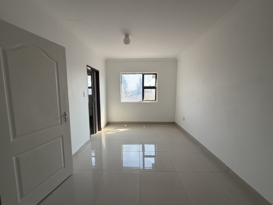To Let 2 Bedroom Property for Rent in Erasmia Gauteng