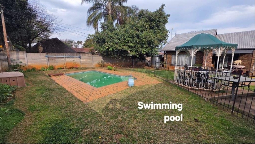5 Bedroom Property for Sale in Suiderberg Gauteng