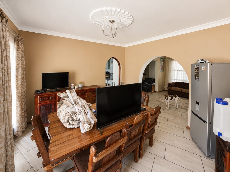 4 Bedroom Property for Sale in Newlands Gauteng