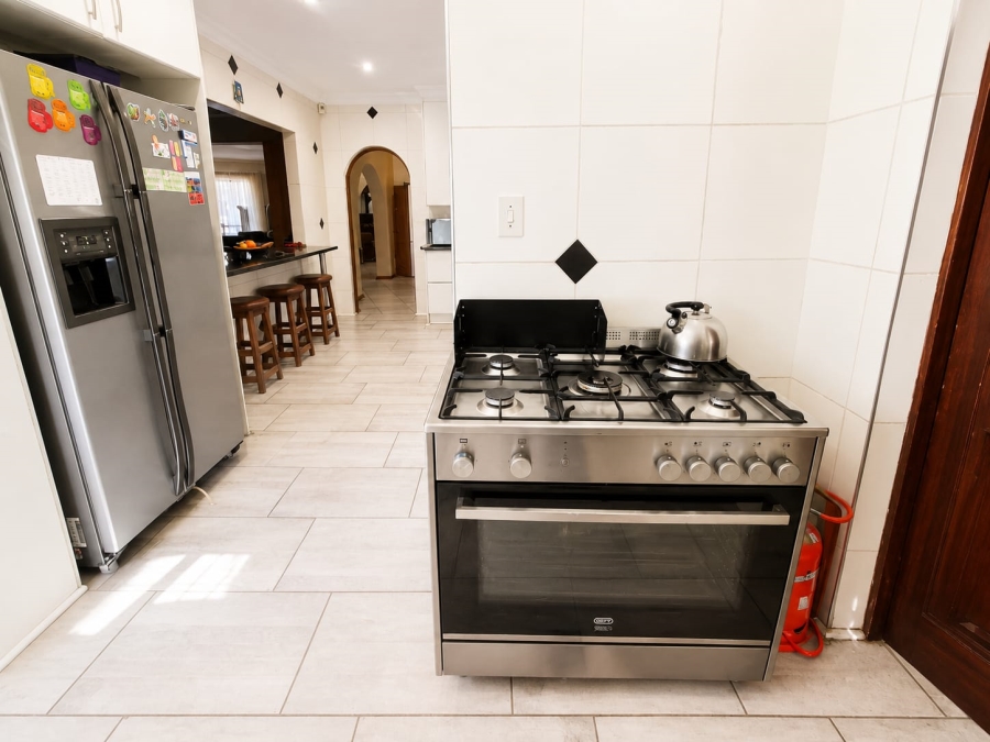 4 Bedroom Property for Sale in Newlands Gauteng