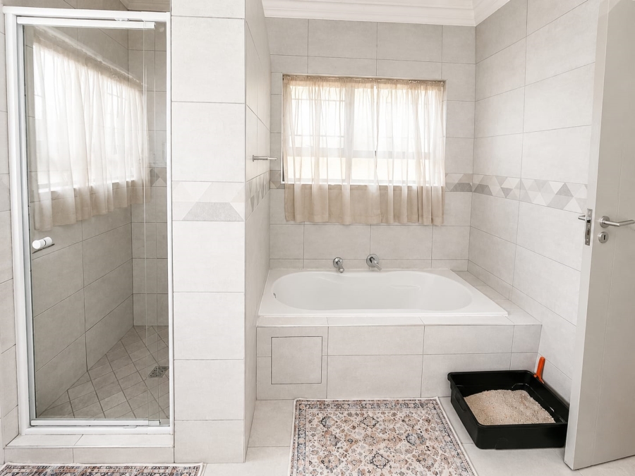 4 Bedroom Property for Sale in Newlands Gauteng