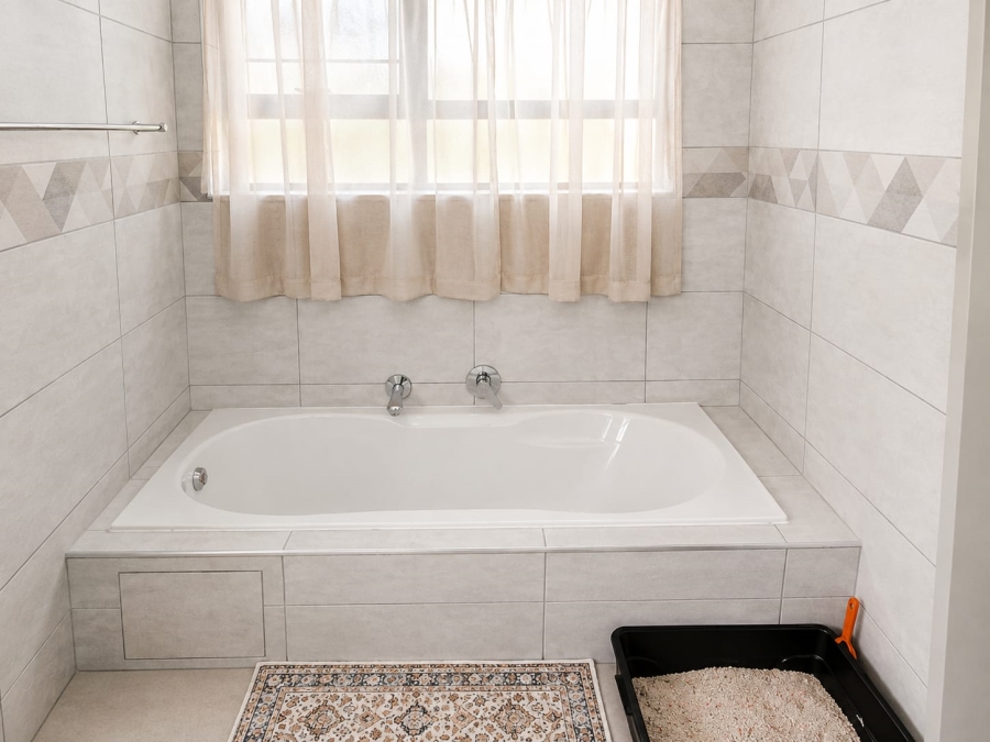 4 Bedroom Property for Sale in Newlands Gauteng
