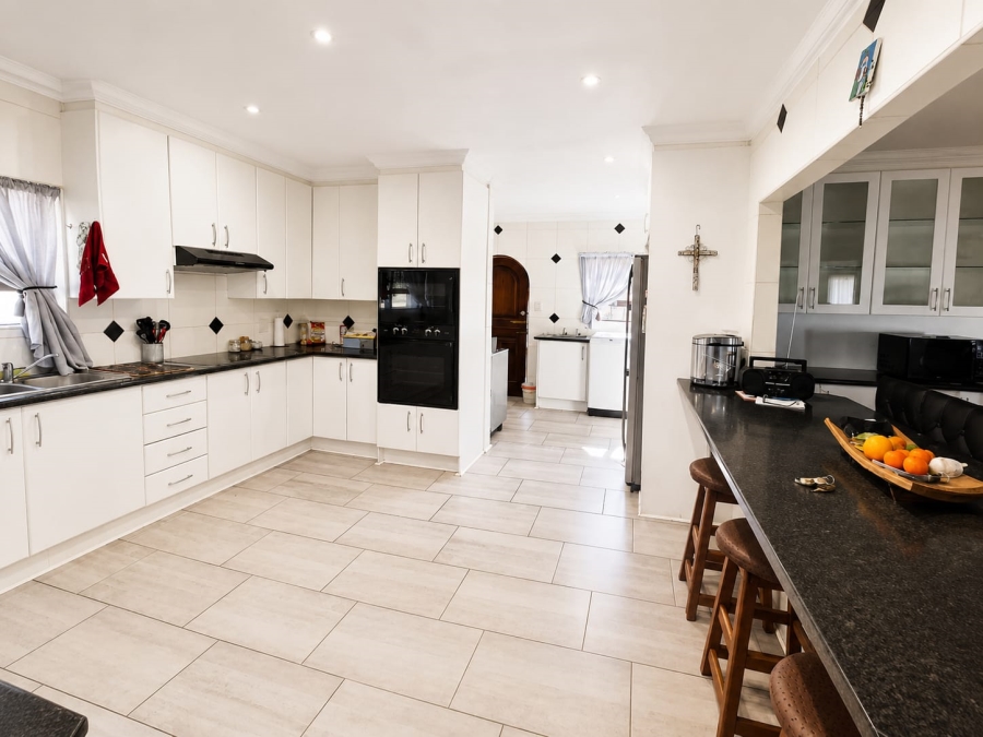4 Bedroom Property for Sale in Newlands Gauteng