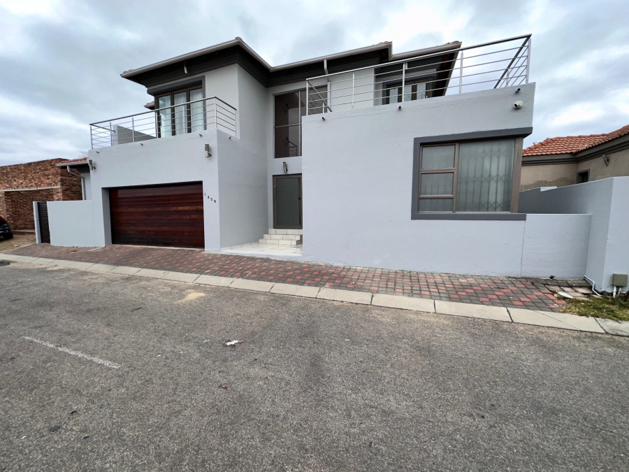 5 Bedroom Property for Sale in Sagewood Gauteng