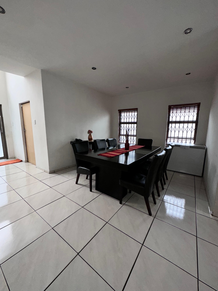5 Bedroom Property for Sale in Sagewood Gauteng