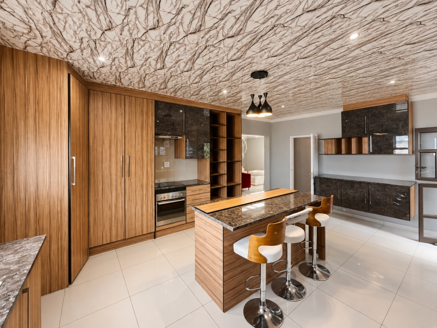 5 Bedroom Property for Sale in Three Rivers East Gauteng
