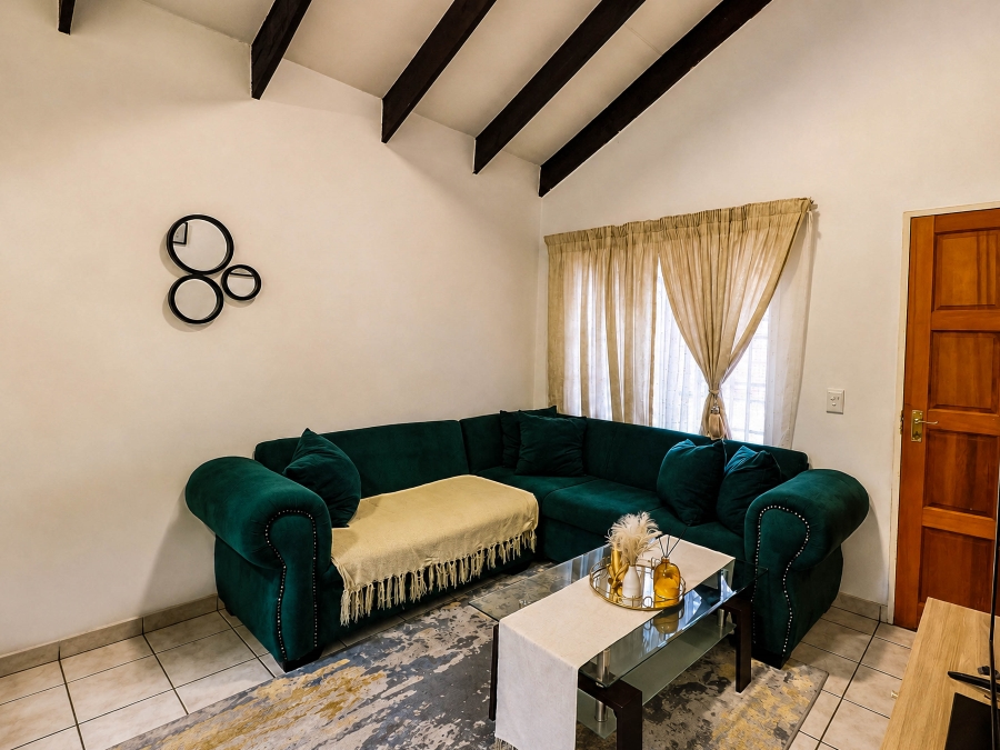 2 Bedroom Property for Sale in Kosmosdal Gauteng