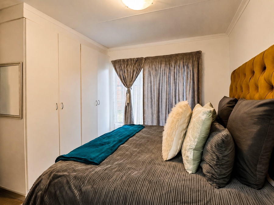2 Bedroom Property for Sale in Kosmosdal Gauteng