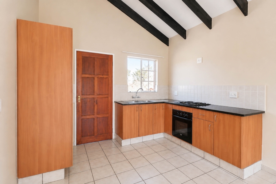 2 Bedroom Property for Sale in Kosmosdal Gauteng