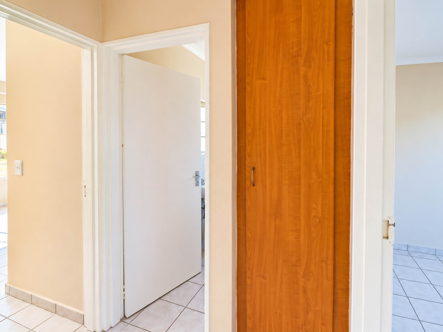 2 Bedroom Property for Sale in Kosmosdal Gauteng