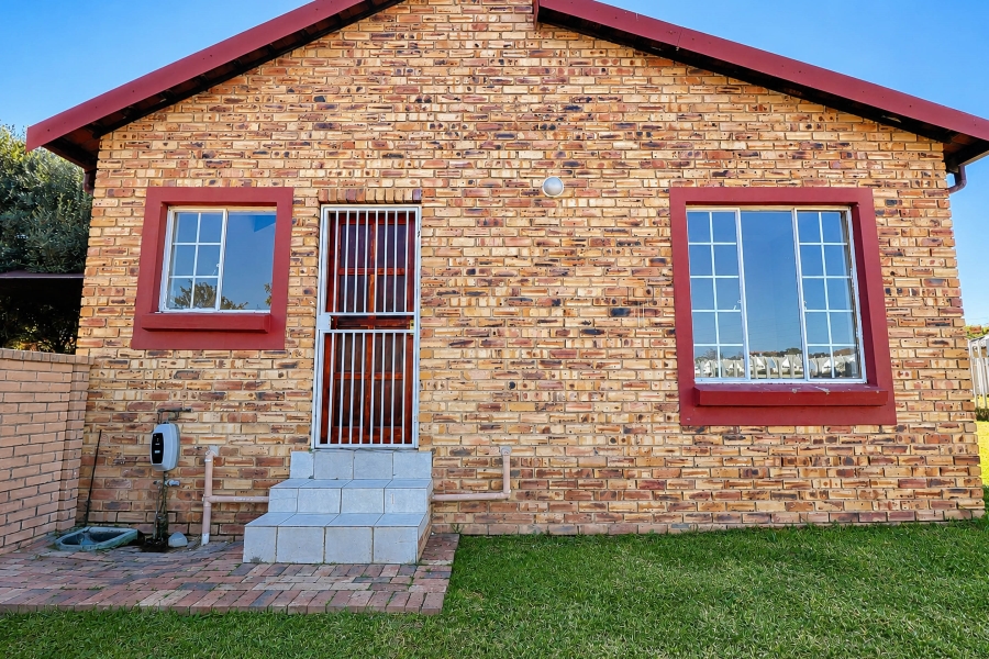 2 Bedroom Property for Sale in Kosmosdal Gauteng
