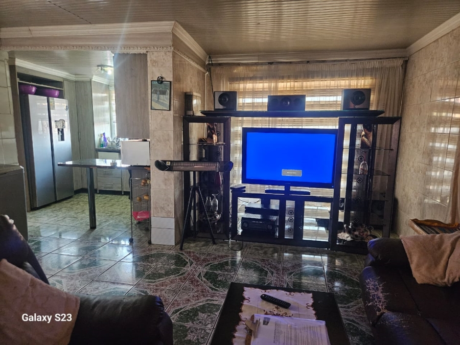 3 Bedroom Property for Sale in Soshanguve East Gauteng