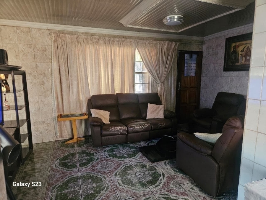 3 Bedroom Property for Sale in Soshanguve East Gauteng