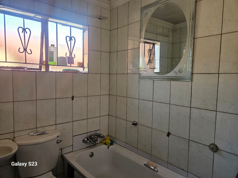 3 Bedroom Property for Sale in Soshanguve East Gauteng