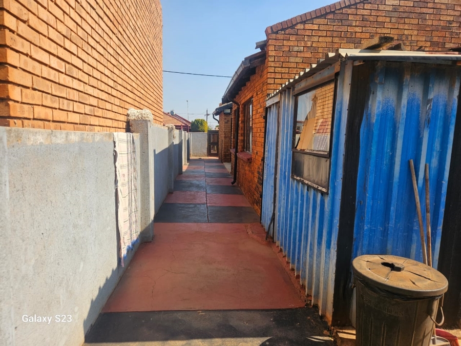 3 Bedroom Property for Sale in Soshanguve East Gauteng