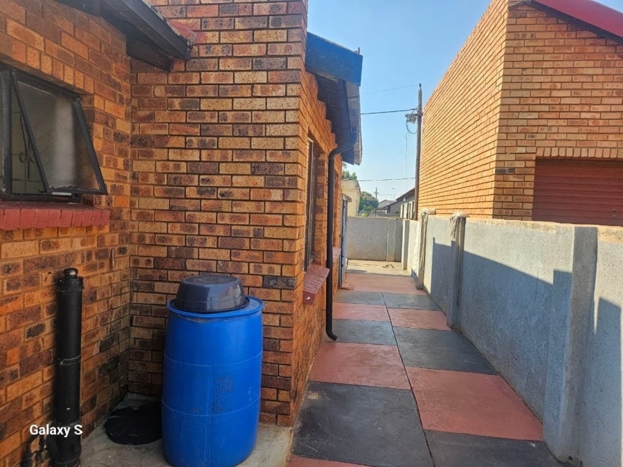 3 Bedroom Property for Sale in Soshanguve East Gauteng