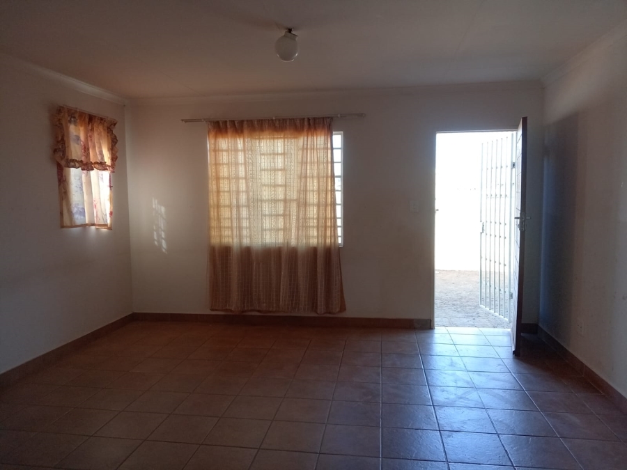 2 Bedroom Property for Sale in Savanna City Gauteng