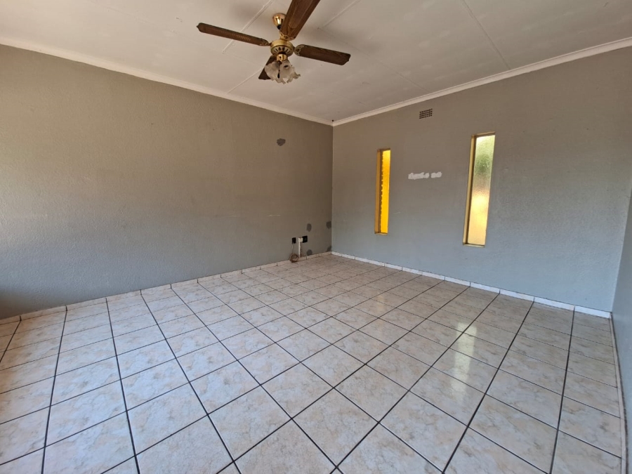 3 Bedroom Property for Sale in Falcon Ridge Gauteng