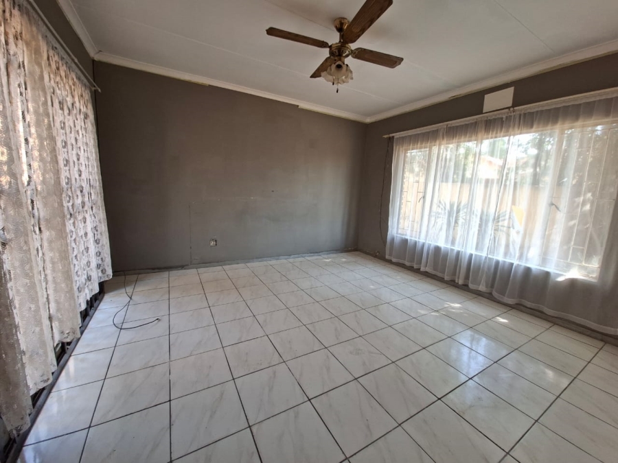 3 Bedroom Property for Sale in Falcon Ridge Gauteng