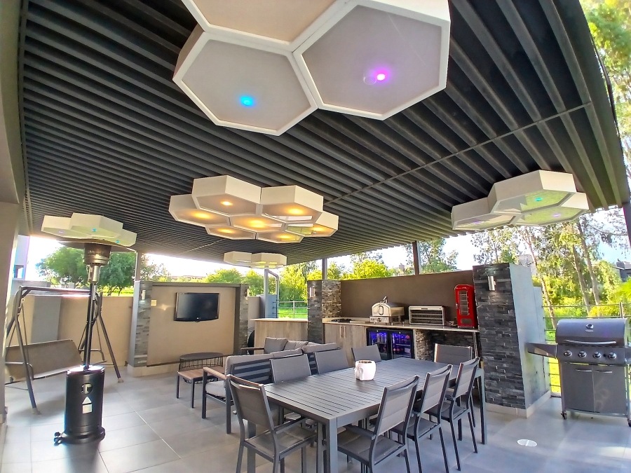 To Let 4 Bedroom Property for Rent in Blue Valley Golf Estate Gauteng
