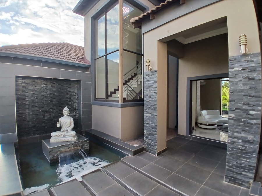 To Let 4 Bedroom Property for Rent in Blue Valley Golf Estate Gauteng