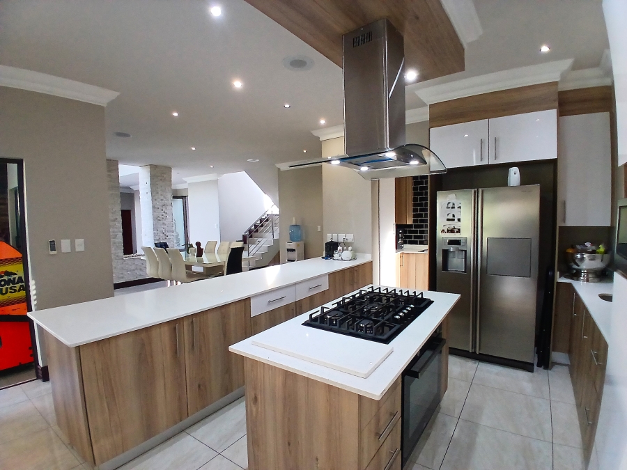 To Let 4 Bedroom Property for Rent in Blue Valley Golf Estate Gauteng