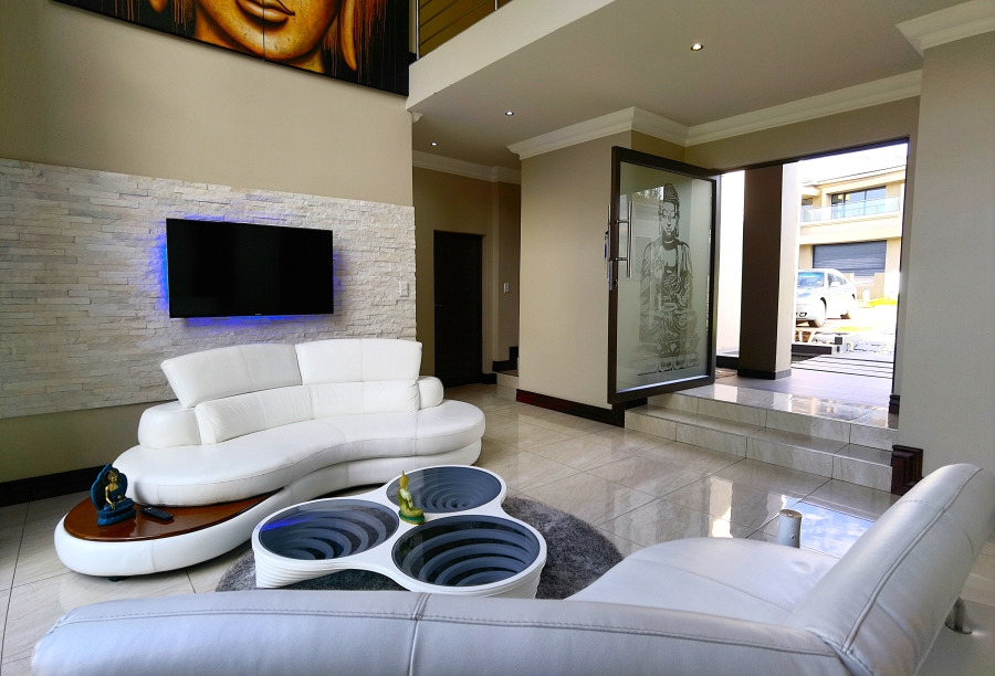 To Let 4 Bedroom Property for Rent in Blue Valley Golf Estate Gauteng