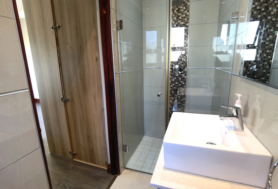 To Let 4 Bedroom Property for Rent in Blue Valley Golf Estate Gauteng